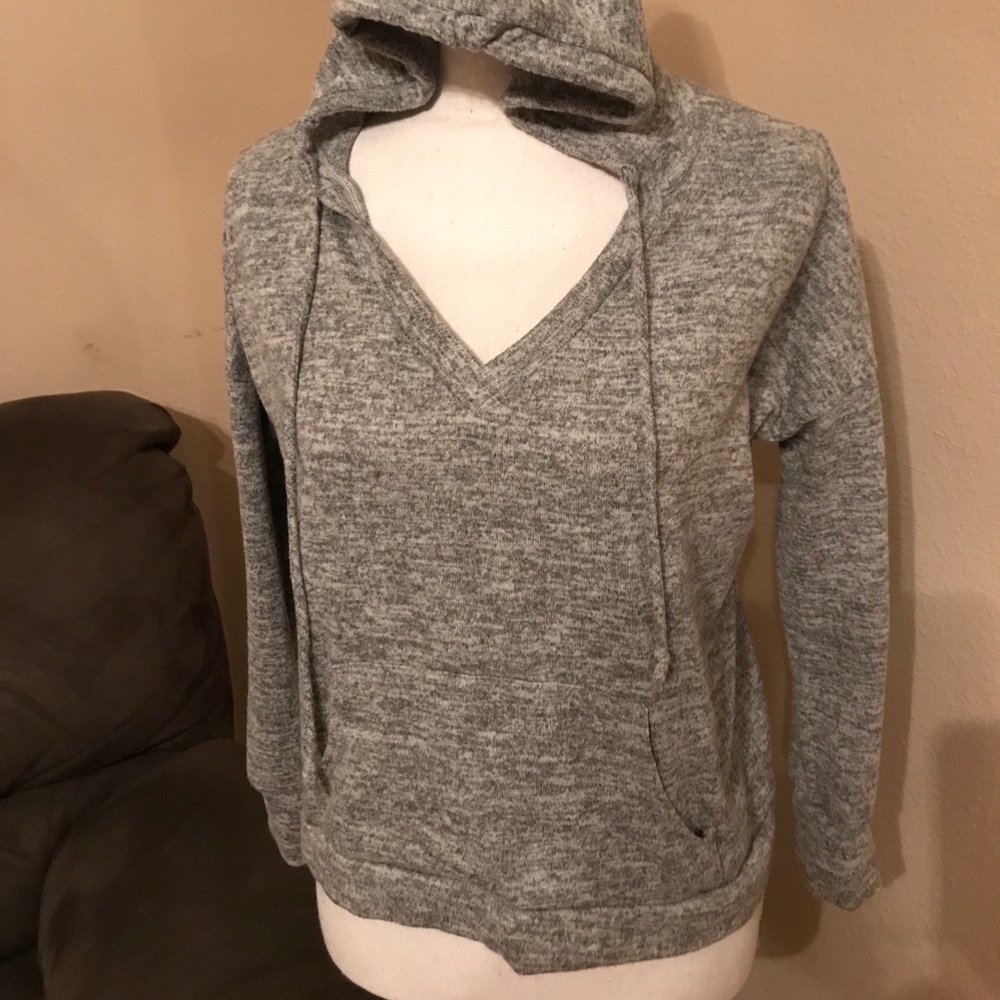 “Petit Gateau” Gray Heathered Hoodie!